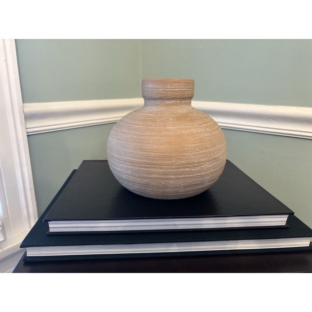 Round‎ terracotta 6.5" Vase Traditional Ceramic Unbranded